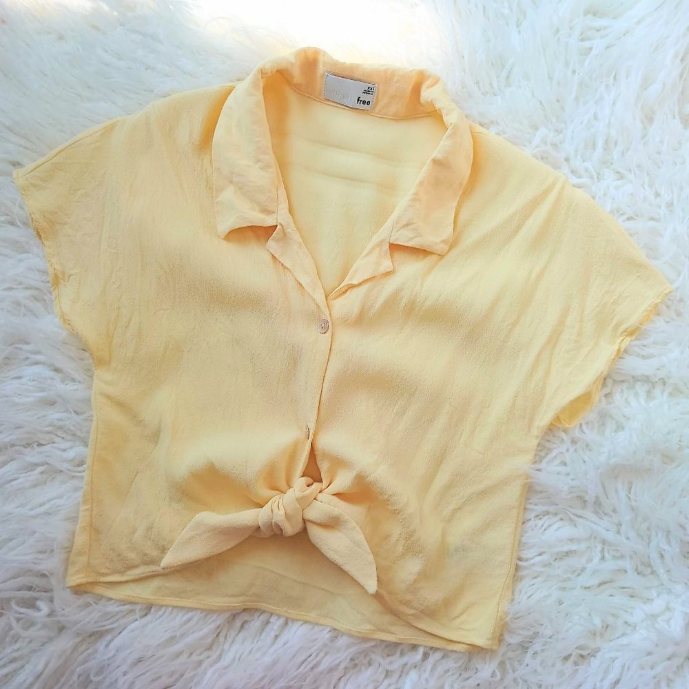 Aritzia | Wilfred Free Tie-Front Blouse | XXS